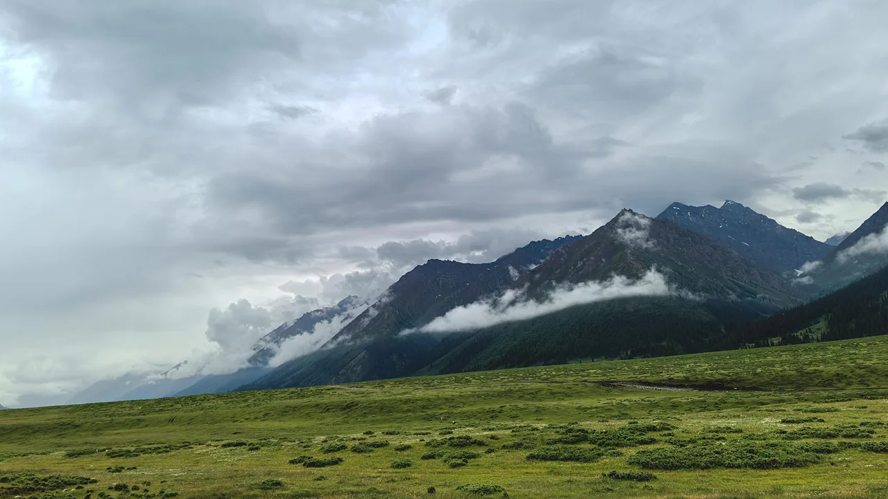 Nine Autumn Days in Ili