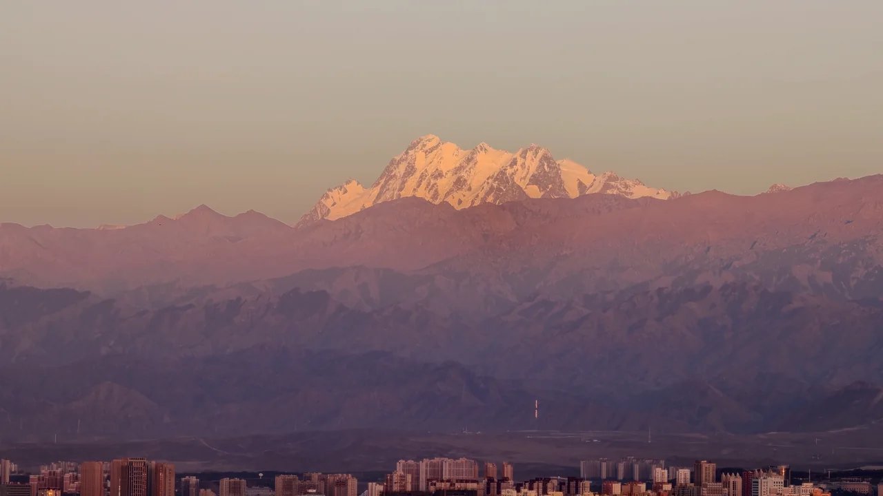 A Day in Urumqi